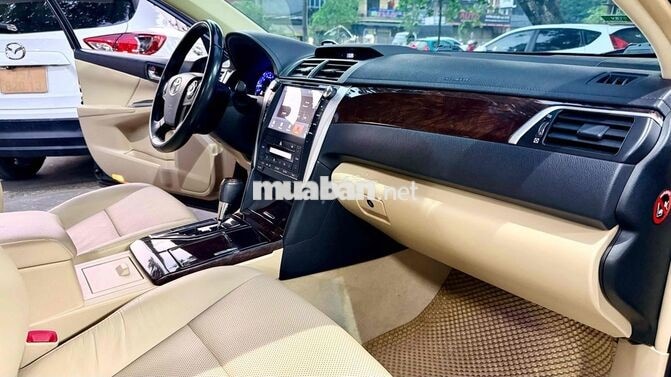 Toyota Camry 2016 2.0E Đen