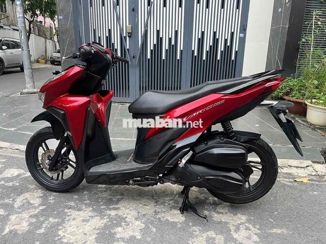 Honda Vario 125 màu đỏ candy