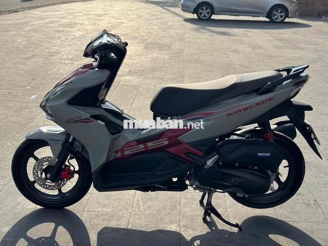 Honda Air Blade 125 Xám đỏ