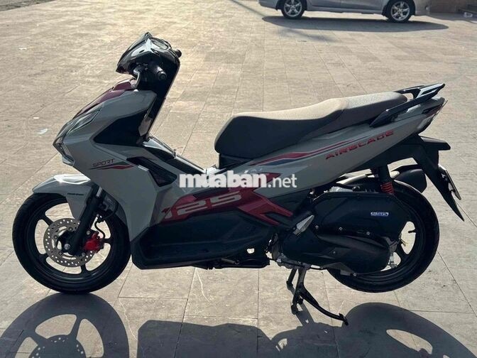 Honda Air Blade 125 Xám đỏ