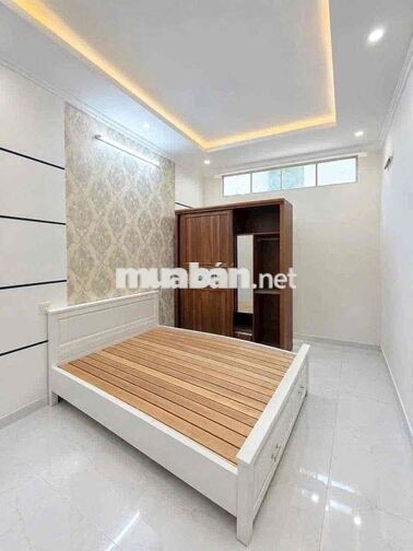 Nhà lầu trục chính hẻm 138 Trần Hưng Đạo