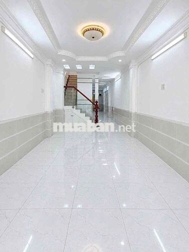 Nhà lầu trục chính hẻm 138 Trần Hưng Đạo