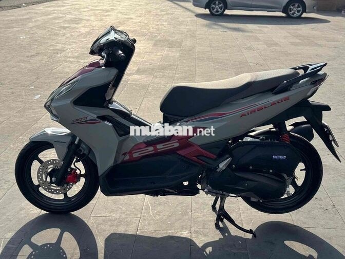 Honda Air Blade 125 Xám đỏ