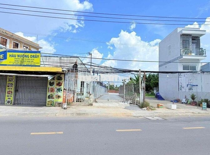 ĐÂT MẶT TIỀN LÊ VĂN PHẨM MỸ THO