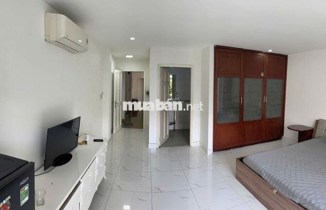 ✈️ PHÒNG BAN CÔNG 40M² – CÁCH SÂN BAY TÂN SƠN NHẤT 200M ✈️