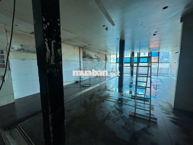 Hàng hiếm MT Tôn Đức Thắng, Q1! 400m² sử dụng, giá chỉ 100TR !!!