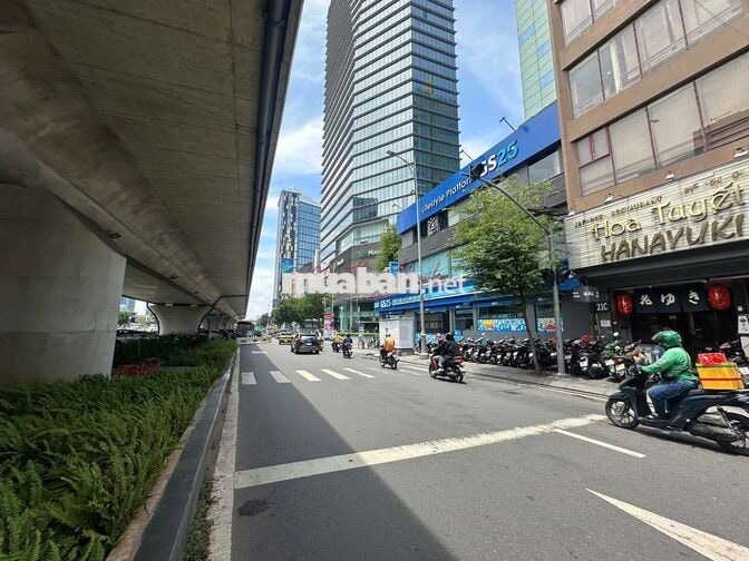 Hàng hiếm MT Tôn Đức Thắng, Q1! 400m² sử dụng, giá chỉ 100TR !!!