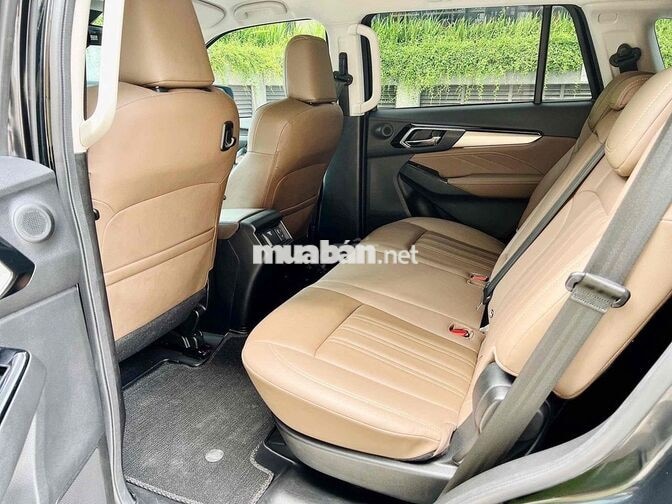 Siêu lướt Isuzu mu-X 2023 Premium 1.9 AT 4x4 Đen