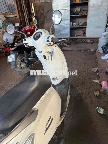 SYM Attila Venus 125 màu Trắng