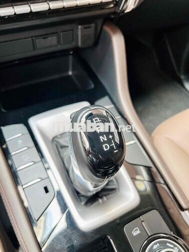 Siêu lướt Isuzu mu-X 2023 Premium 1.9 AT 4x4 Đen