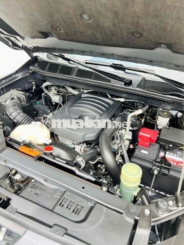 Siêu lướt Isuzu mu-X 2023 Premium 1.9 AT 4x4 Đen