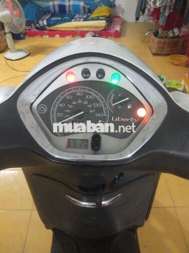 Piaggio Liberty màu Trắng