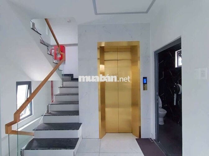 DT : 5 x 13m 1 Trệt 5 Lầu Thang Máy PCCC * Sàn Trống Suốt *