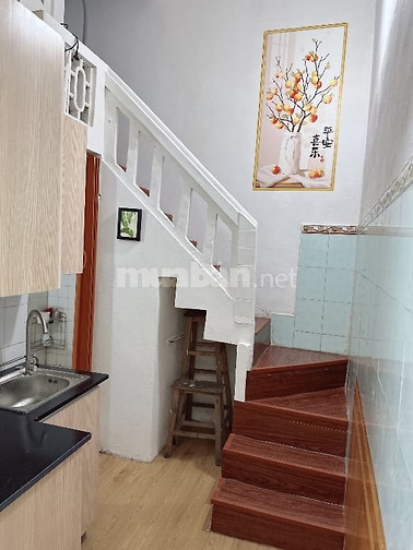 Chính chủ cho thuê nhà 20mx2 tầng 7 tr/ th p Trường Chinh
