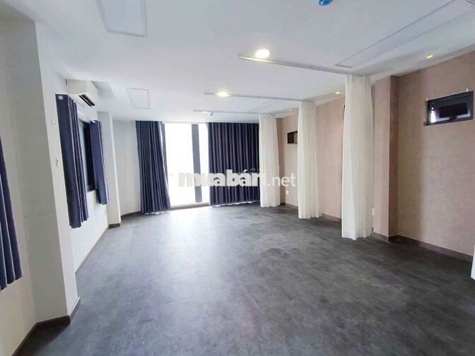 DT : 5 x 13m 1 Trệt 5 Lầu Thang Máy PCCC * Sàn Trống Suốt *