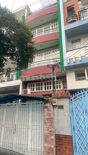 Nhà mặt tiền . Hẻm xe hơi 4PN6VS 3 lầu 1 sân thượng giấy tờ hợp lệ 