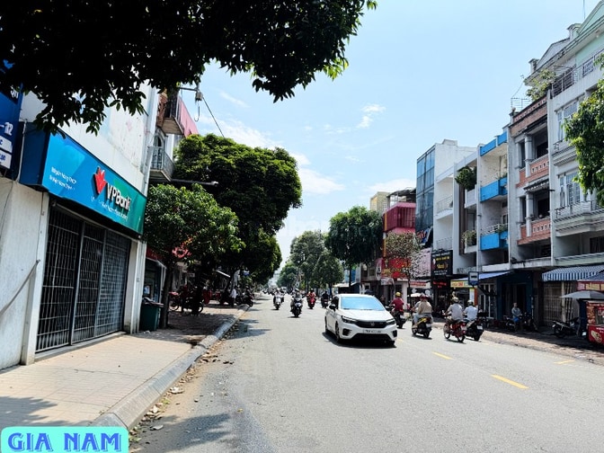 BÁN NHÀ GÓC 2 MẶT TIỀN : 319 LÃNH BINH THĂNG & ĐƯỜNG SỐ 9 - P. 8 -Q.11