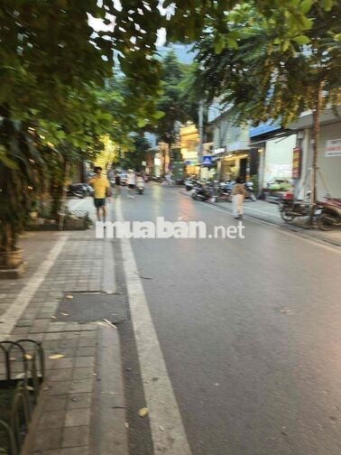 CHO THUÊ NHÀ MẶT PHỐ NGUYỄN VĂN TUYẾT ĐỐNG ĐA MẶT PHỐ VỈA HÈ ẨM THỰC K