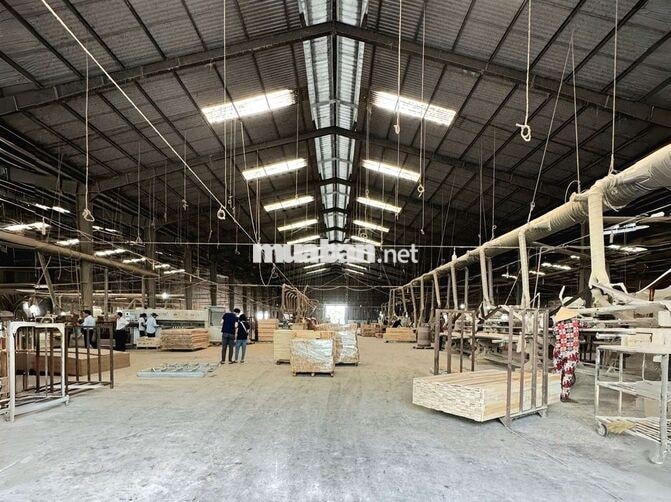 1900m2 CHO THUÊ RẺ KHO, NHÀ XƯỞNG MẶT TIỀN ĐỒNG KHỞI, ĐƯỜNG XE CONT