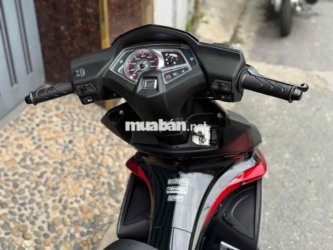 Honda Air Blade 2010 Nhập Thái Đen đỏ