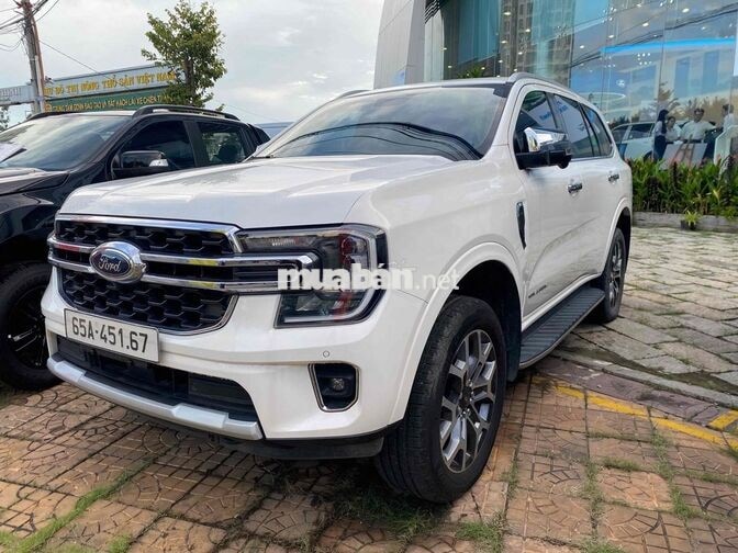Ford Everest 2024 Titanium 4x2 120.000 km
