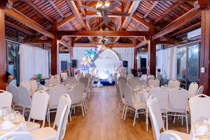 SANG NHƯỢNG KHU TỔ HỢP NHÀ HÀNG HOME STAY
