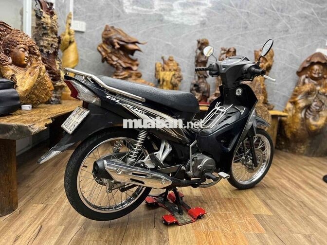Honda Blade biển sg dàn áo liền lạc, máy móc êm