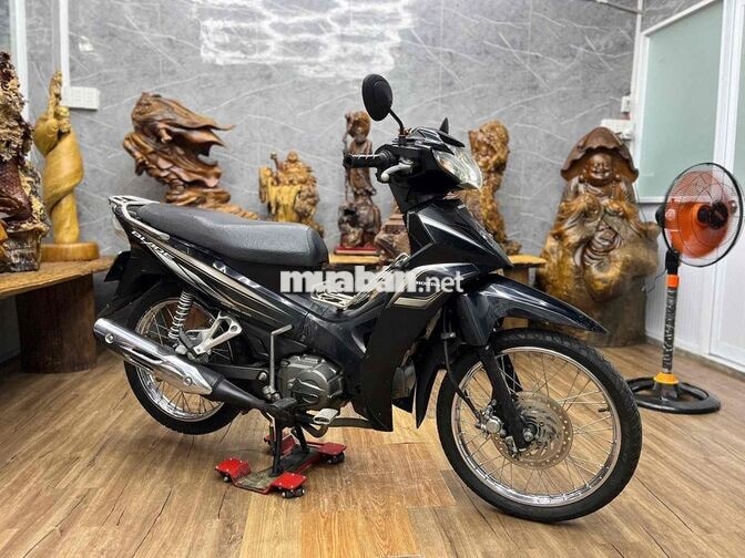 Honda Blade biển sg dàn áo liền lạc, máy móc êm