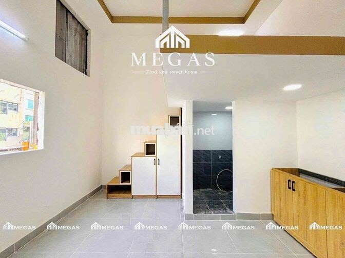 KHAI TRƯƠNG PHÒNG GÁC DUPLEX BAN CÔNG / CỬA SỔ – GẦN UEH