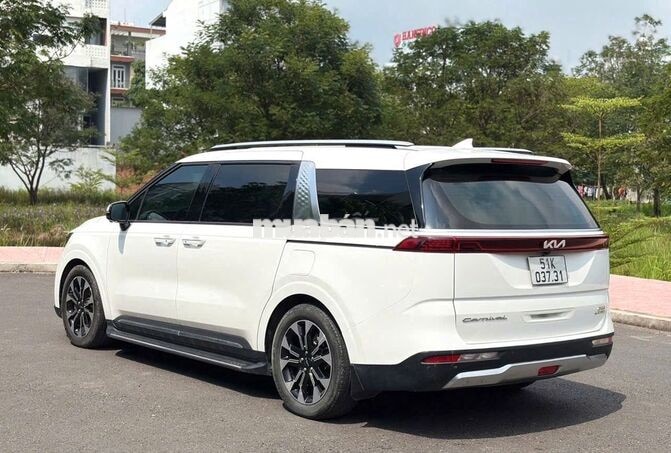 KIA CARNIVAL signature 2.2D bản full dầu 2021