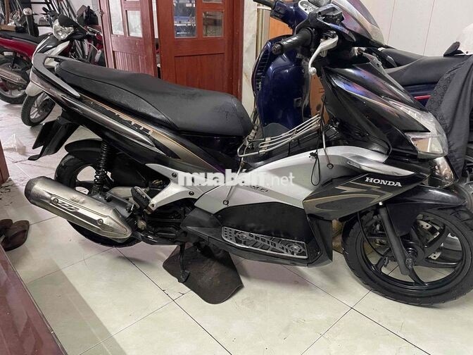 HONDA AIR BLADE 2011 ĐEN BẠC FI
