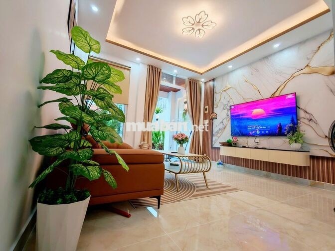 NHÀ  FULL NỘI THẤT  _ CHỈ 1 TỶ 850 BỚT LỘC . 3PN _SÂN XE HƠI!SHRHC!