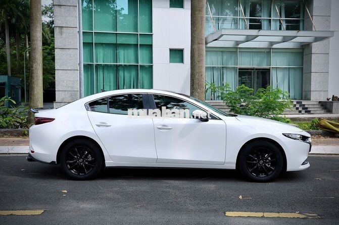 Mazda 3 2024 25.000 km Trắng