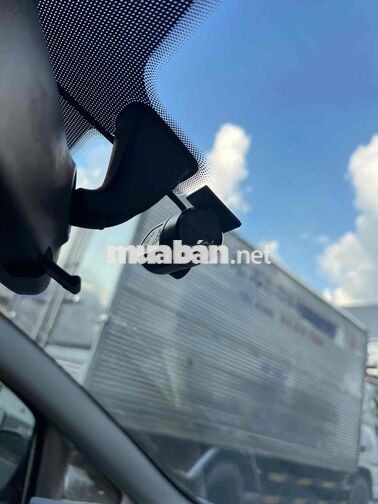 Ford Fiesta Sedan Tự động Trắng