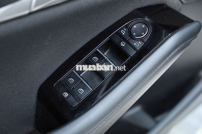 Mazda 3 2024 25.000 km Trắng