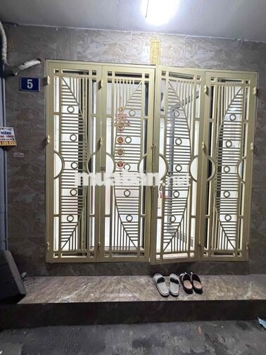Ô tô đỗ phố Thanh Nhàn 25m2 x5T giá nhỉnh 4 tỷ sổ CC 2 thoáng dân xây