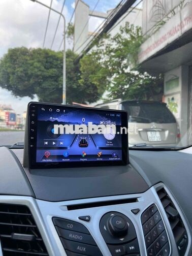 Ford Fiesta Sedan Tự động Trắng
