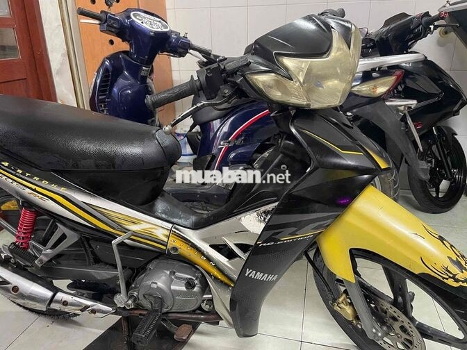 YAMAHA SIRIUS RC 2011 ĐEN VÀNG