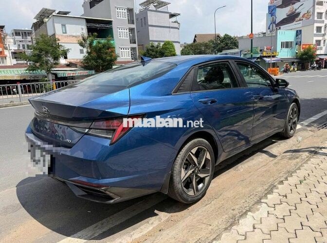 Hyundai Elantra 2023 2.0 AT Cao Cấp 5 vạn km