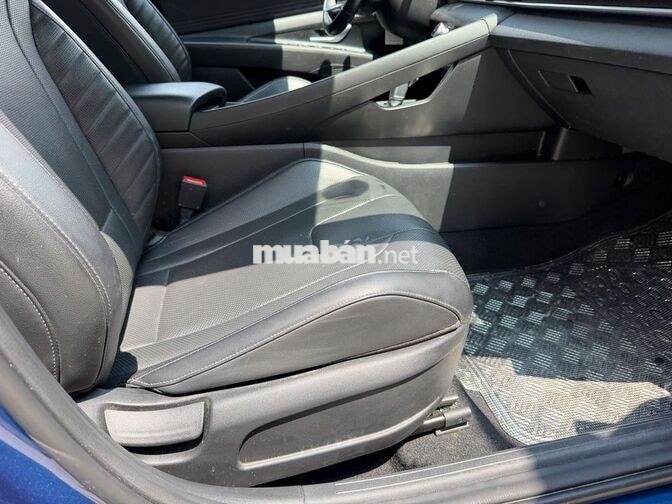 Hyundai Elantra 2023 2.0 AT Cao Cấp 5 vạn km