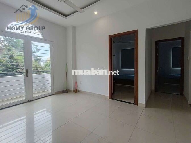 BIỆT THỰ BÊN SÔNG_GIGAMALL 12x17 FULL NỘI THẤT, GIÁ CỰC TỐT!