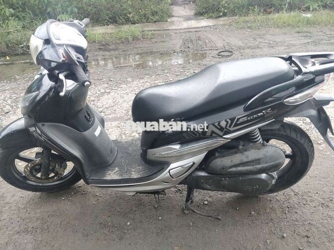 Xe máy SYM Shark 125Fi màu đen