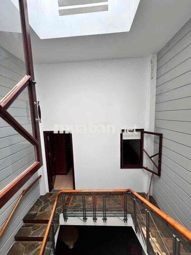 226  CHO THUÊ NHÀ MẶT TIỀN 3 TẦNG – ĐƯỜNG NGUYỄN HỮU CẢNH