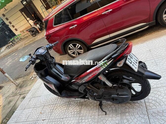 Yamaha Nouvo LX màu Đen