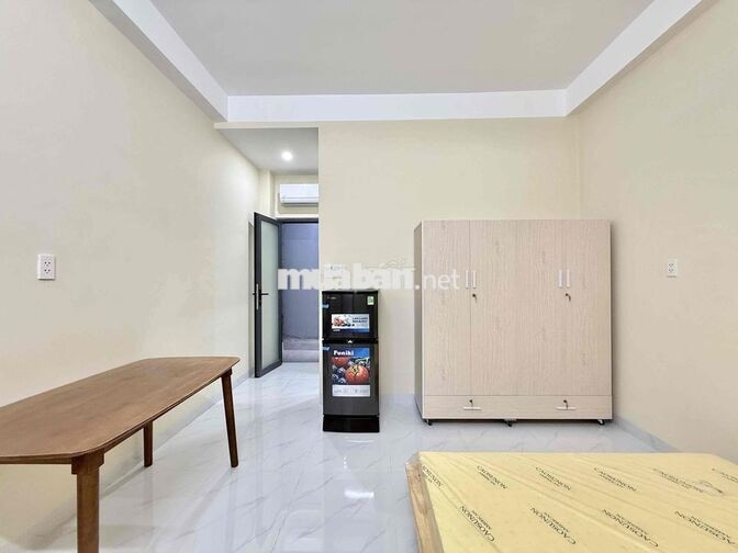 ✨STUDIO BAN CÔNG TÁCH BẾP CỬA SỔ THOÁNG NGAY ETOWN CỘNG HOÀ