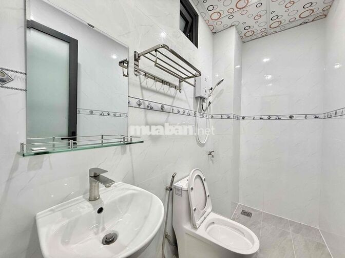 ✨STUDIO BAN CÔNG TÁCH BẾP CỬA SỔ THOÁNG NGAY ETOWN CỘNG HOÀ