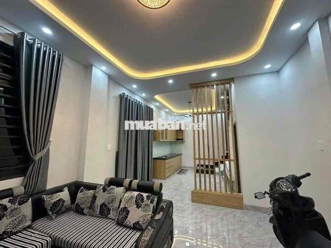 Cho thuê nhà nguyên căn 2PN 3WC sát Phan Xích Long