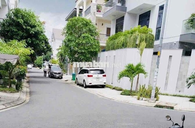 Cho thuê kho trệt, lầu ( DT: 9x15m), đường xe tải Bông Sao P5 Q8
