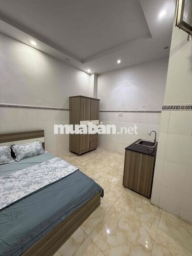 Phòng cửa sổ lớn full nội thất 25m2 Khánh Hội Quận 4
