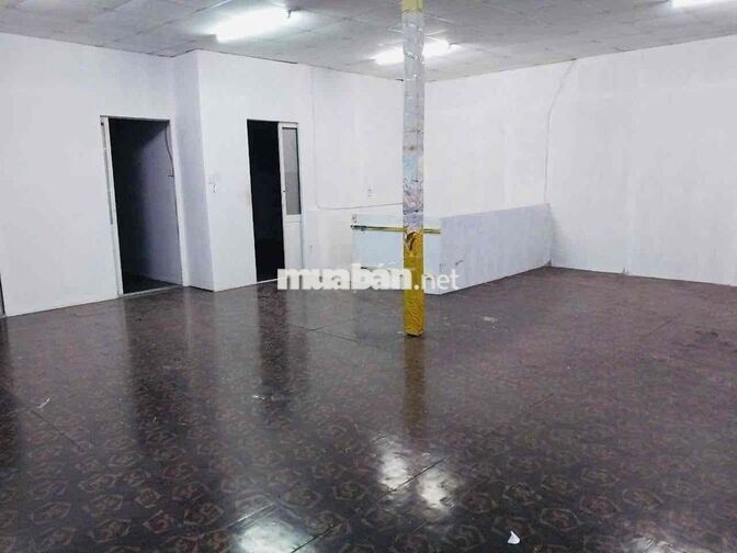 Cho thuê kho trệt, lầu ( DT: 9x15m), đường xe tải Bông Sao P5 Q8